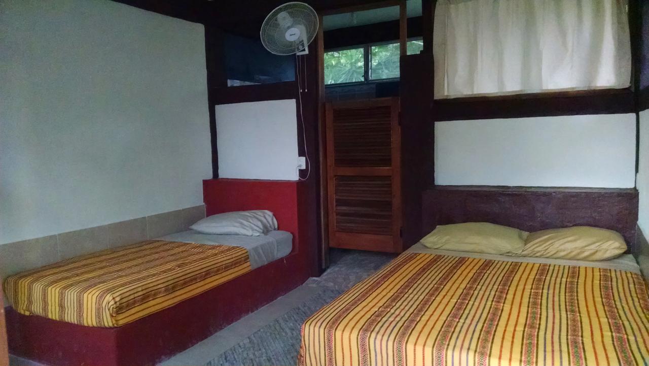 Zapote Tree Inn فلوريس المظهر الخارجي الصورة